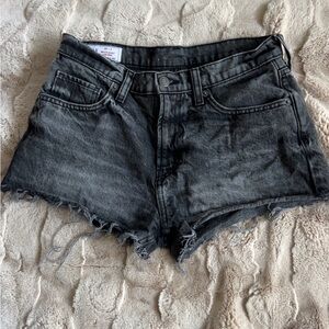 GAP Beach Short Low Rise| Size 26, 2in inseem